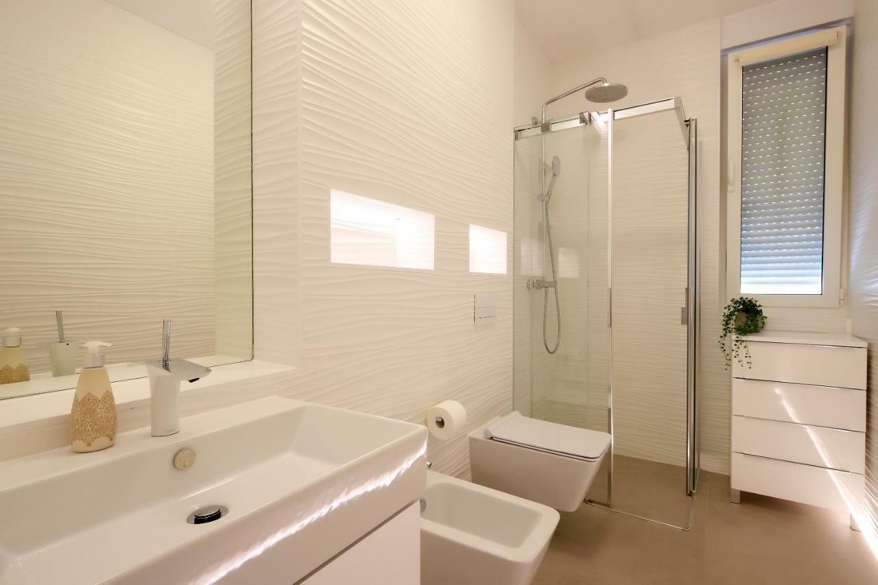 Modern Apartment Near The Sea อิตชิชี ภายนอก รูปภาพ