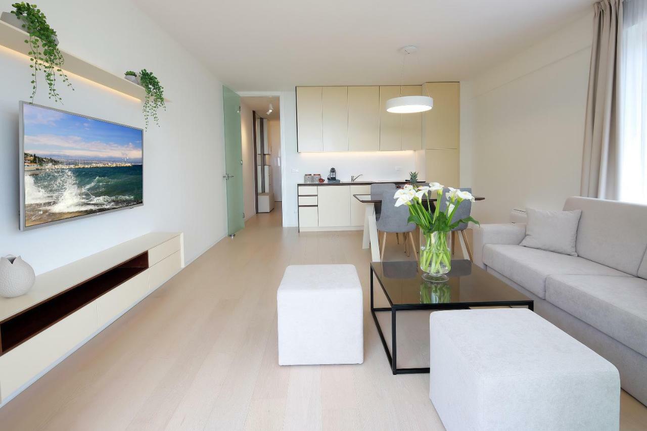 Modern Apartment Near The Sea อิตชิชี ภายนอก รูปภาพ